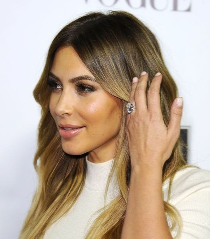 10 Cincin Tunangan Unik Dan Paling Mahal Yang Dimiliki Oleh Selebriti Hollywood10 Cincin Tunangan Unik Dan Paling Mahal Yang Dimiliki Oleh Selebriti Hollywood