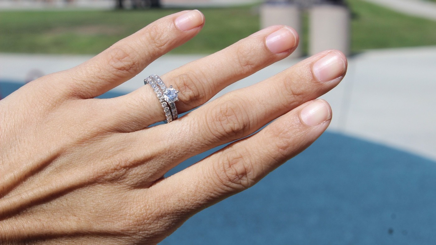 4 Tips Jitu Memilih Cincin Tunangan Impian 4 Tips Jitu Memilih Cincin Tunangan Impian