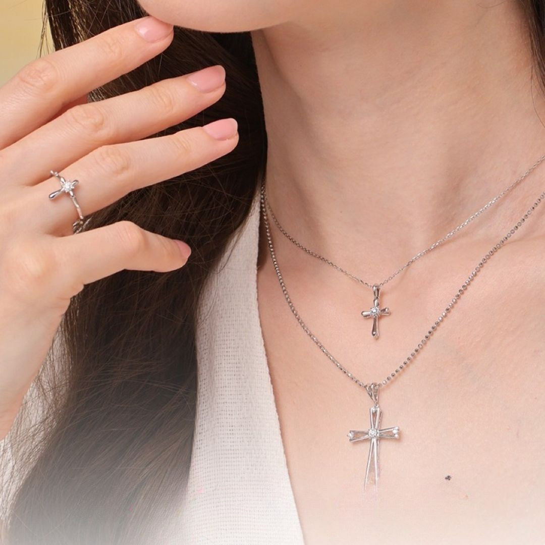 5 Tips Memilih Kalung Salib Serta Rekomendasi Perhiasan yang Cocok untuk Passioners