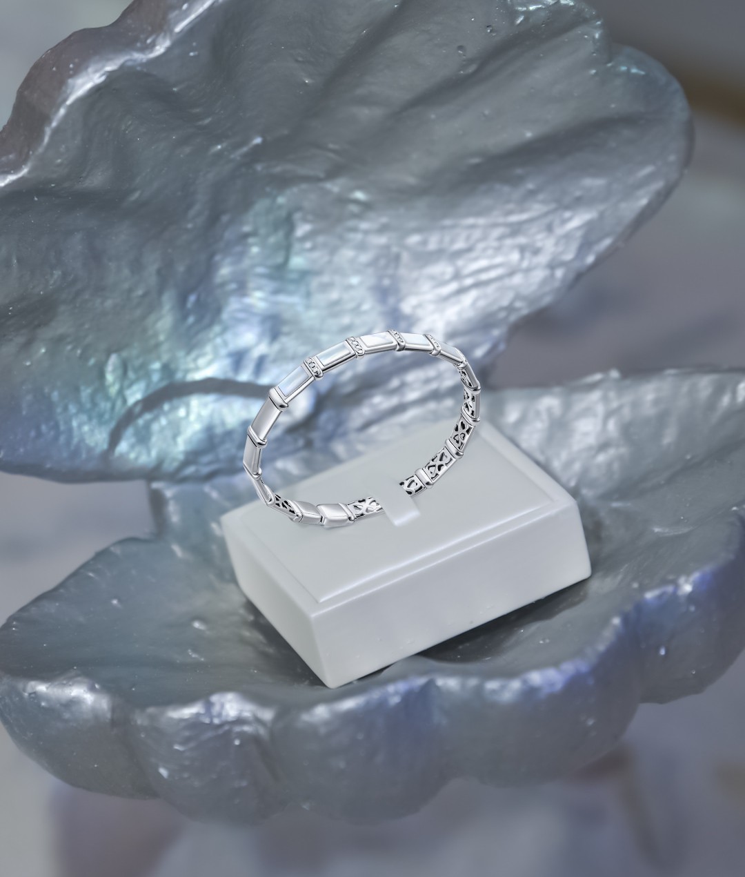 gelang emas putih, gelang emas putih simple elegan, gelang emas putih pria, harga emas putih per gram, harga emas putih, harga emas putih per gram hari ini, 