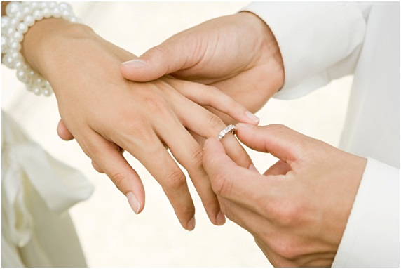 Awalnya, Cincin NIkah Terbuat Dari Papirus Awalnya, Cincin NIkah Terbuat Dari Papirus