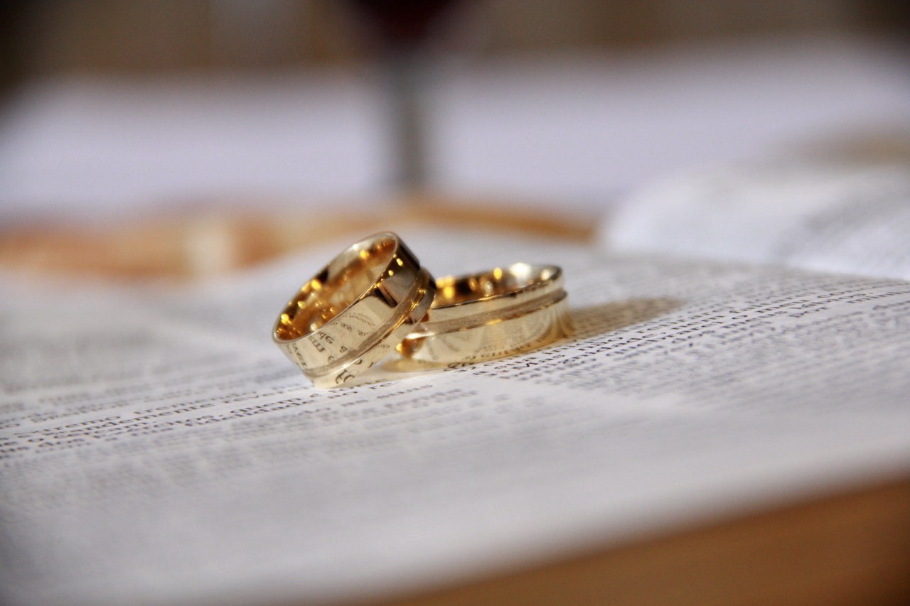 Biar Gak Salah Pilih Cincin Kawin, Perhatikan Beberapa Hal Berikut! Biar Gak Salah Pilih Cincin Kawin, Perhatikan Beberapa Hal Berikut!