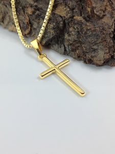 Cara membersihkan Kalung dan Liontin Salib Emas