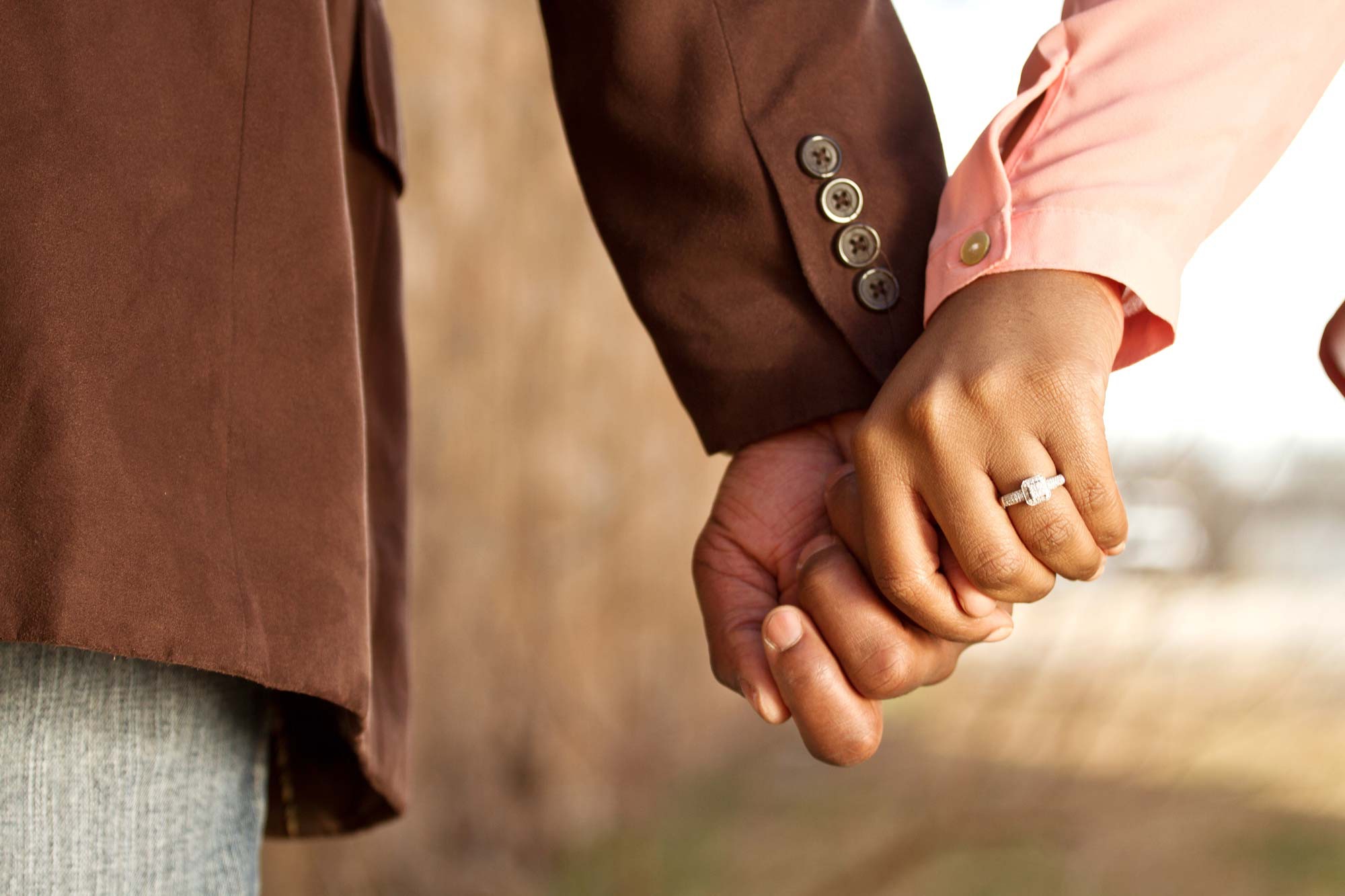 Cincin Pertunangan, Momen Sakral Menuju Jenjang Yang Lebih Serius
