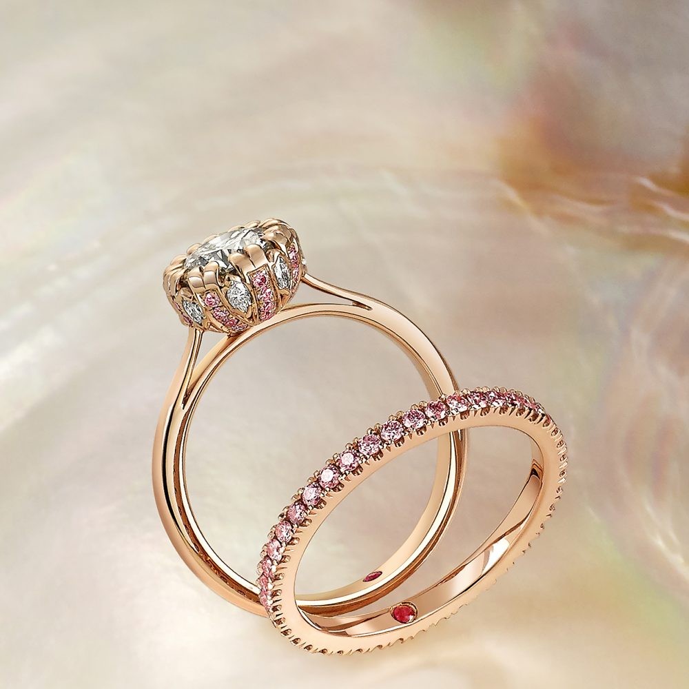 Cincin Tunangan Antara Emas dan Bahan Lainnya, Mana yang Lebih Bagus