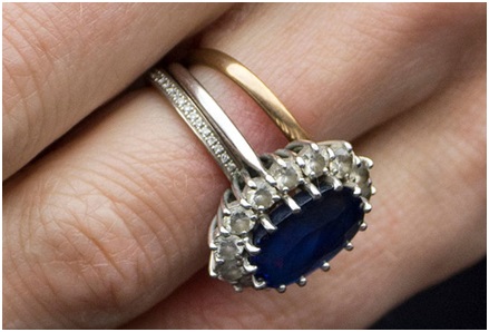 Desain Cincin Pertunangan dan Cincin Kawin Royal Wedding (Part 2) Desain Cincin Pertunangan dan Cincin Kawin Royal Wedding (Part 2)