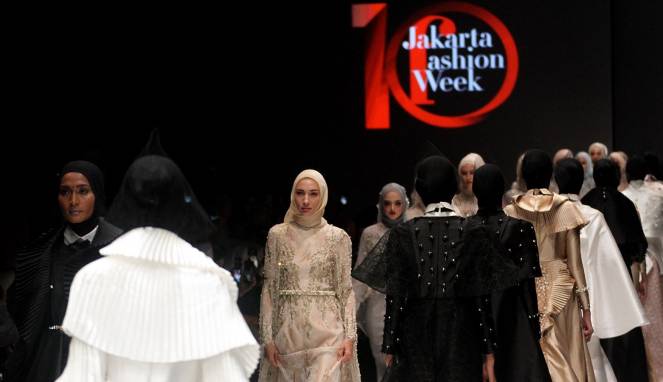 Fashion Show Terbesar Di Asia Tenggara: Jakarta Fashion Week 2018 Datangkan 175 Desainer Dunia