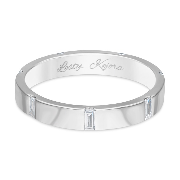 Ingin Cincin Tunangan Ukir Nama? Ini Hal yang Harus Passioners Perhatikan! cincin tunangan ukir nama, cincin tunangan,
