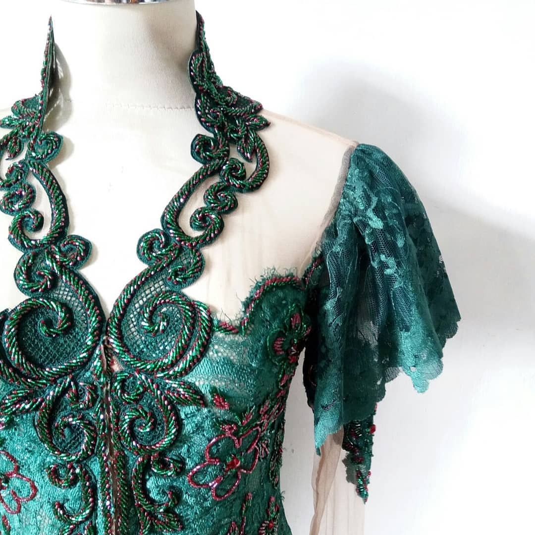 Kiat Memilih Aksesoris Kebaya Supaya Lebih Cantik Kiat Memilih Aksesoris Kebaya Supaya Lebih Cantik