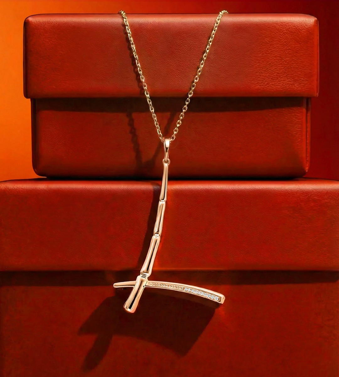 liontin huruf, liontin inisial, liontin inisial huruf, liontin inisial nama,