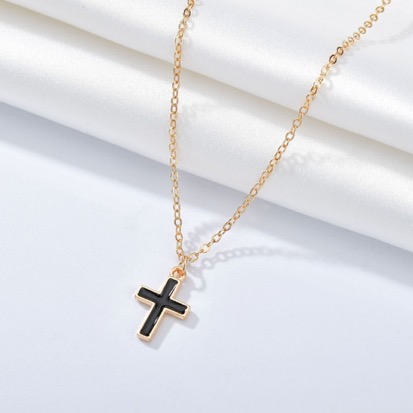 Memilih Kalung Salib yang Cocok Memilih Kalung Salib yang Cocok