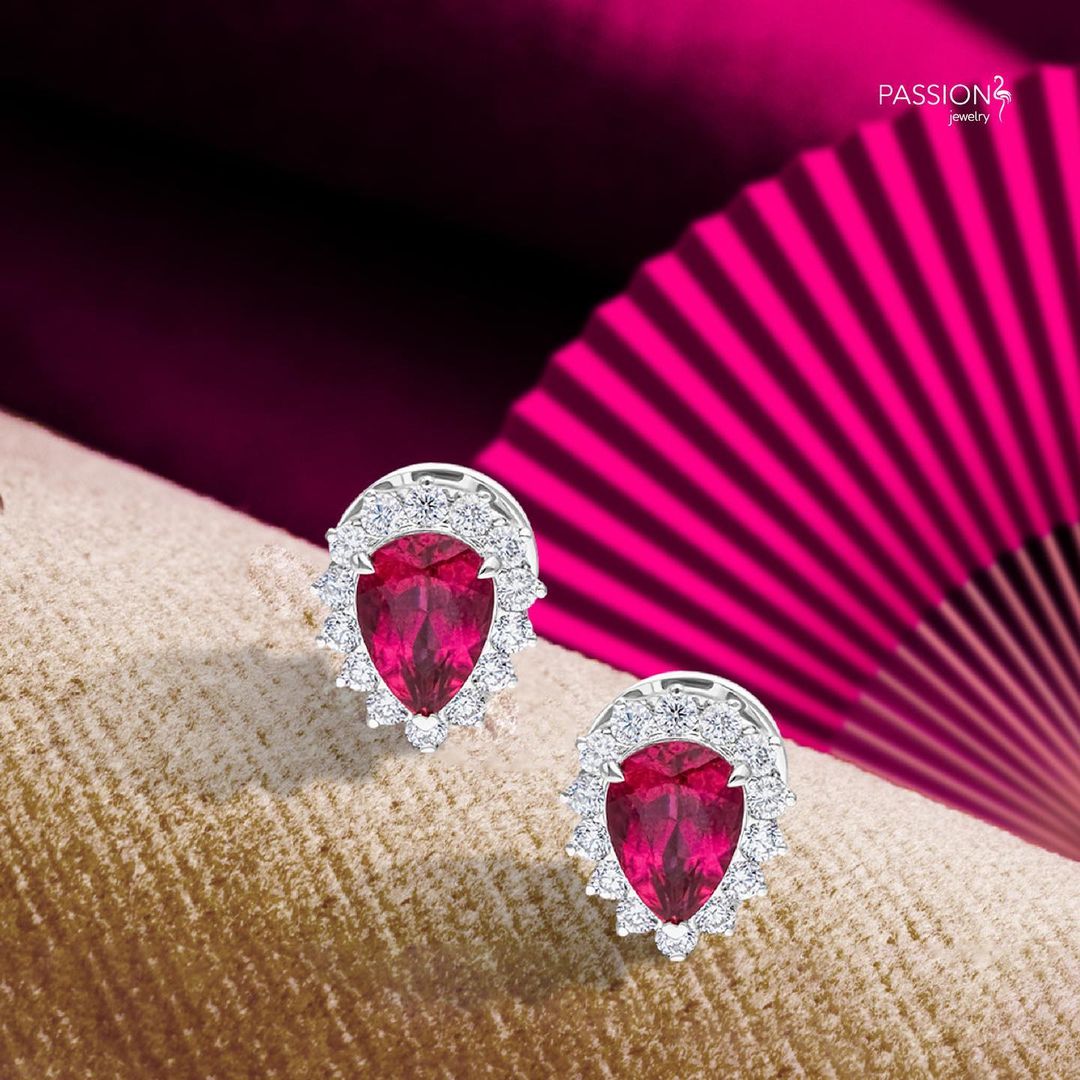Model Anting Emas untuk Ibu, Hadiah terindah untuk Sosok Penuh Kasih model anting emas untuk ibu, anting, perhiasan,