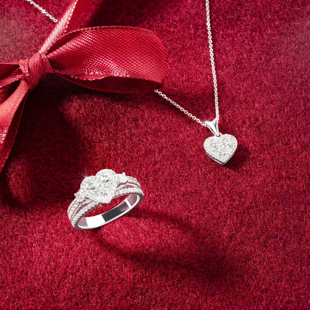 Moissanite vs Diamond, Mana yang Lebih Cocok untuk Cincin Tunangan? moissanite vs diamond, batu moissanite, moissanite, moissanite vs lab diamond,