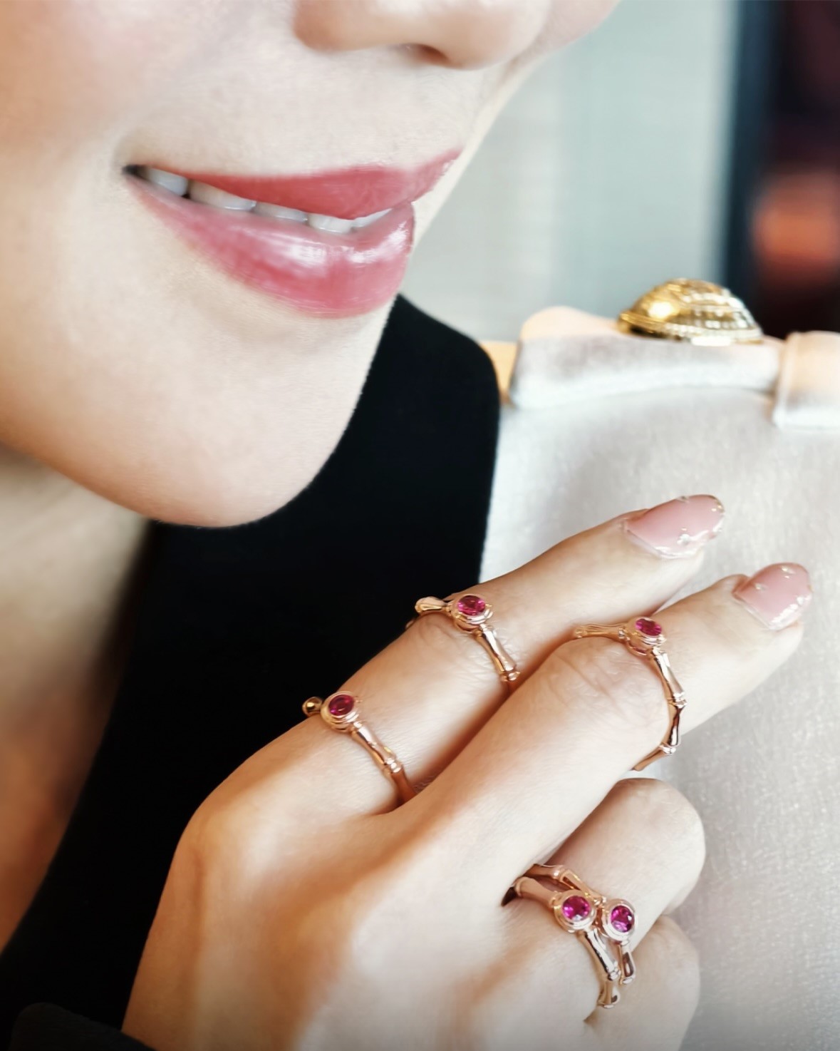 Pilihan Hadiah Cincin Anniversary Pernikahan untuk Istri, Elegan dan Unik hadiah cincin anniversary pernikahan, hadiah cincin, hadiah cincin untuk istri, cincin hadiah ulang tahun, cincin hadiah anniversary, cincin emas hadiah ulang tahun,