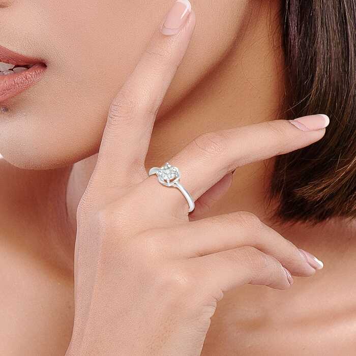 Diamond Ladies Ring CWF0780