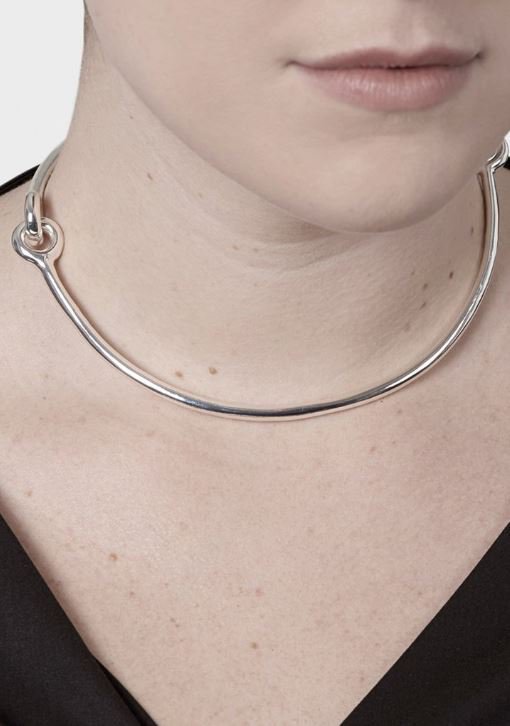 Sulit Tampil Glamor,  Kini Telah hadir perhiasan Untuk Wanita Bertubuh Besar