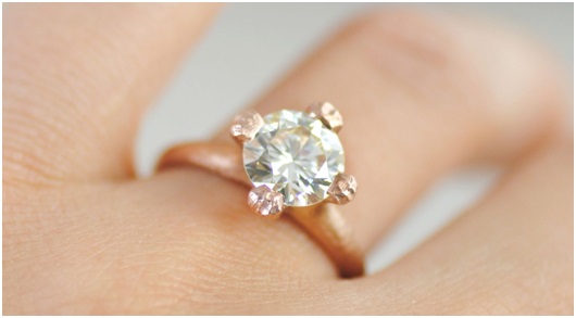 Tips Memilih Cincin Nikah Berlian Terbaik