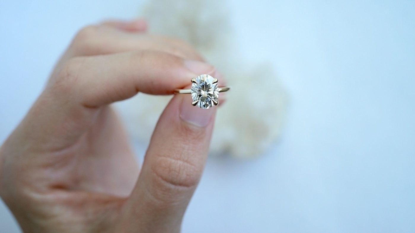 Warna Cincin Kawin Menjadi Kusam, Ini Triknya! Warna Cincin Kawin Menjadi Kusam, Ini Triknya!